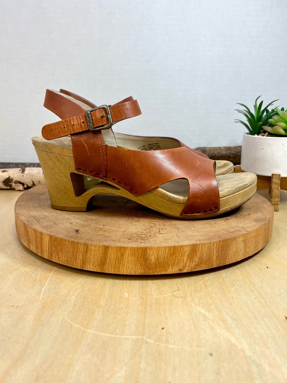 Dansko | Tasha Tan Leather Slingback Heeled Sandal Size 37/7